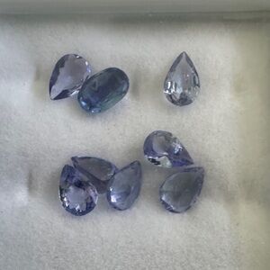 Elegant tanzanite 7 Teardrop and 1 oval shape Gemstones $55
